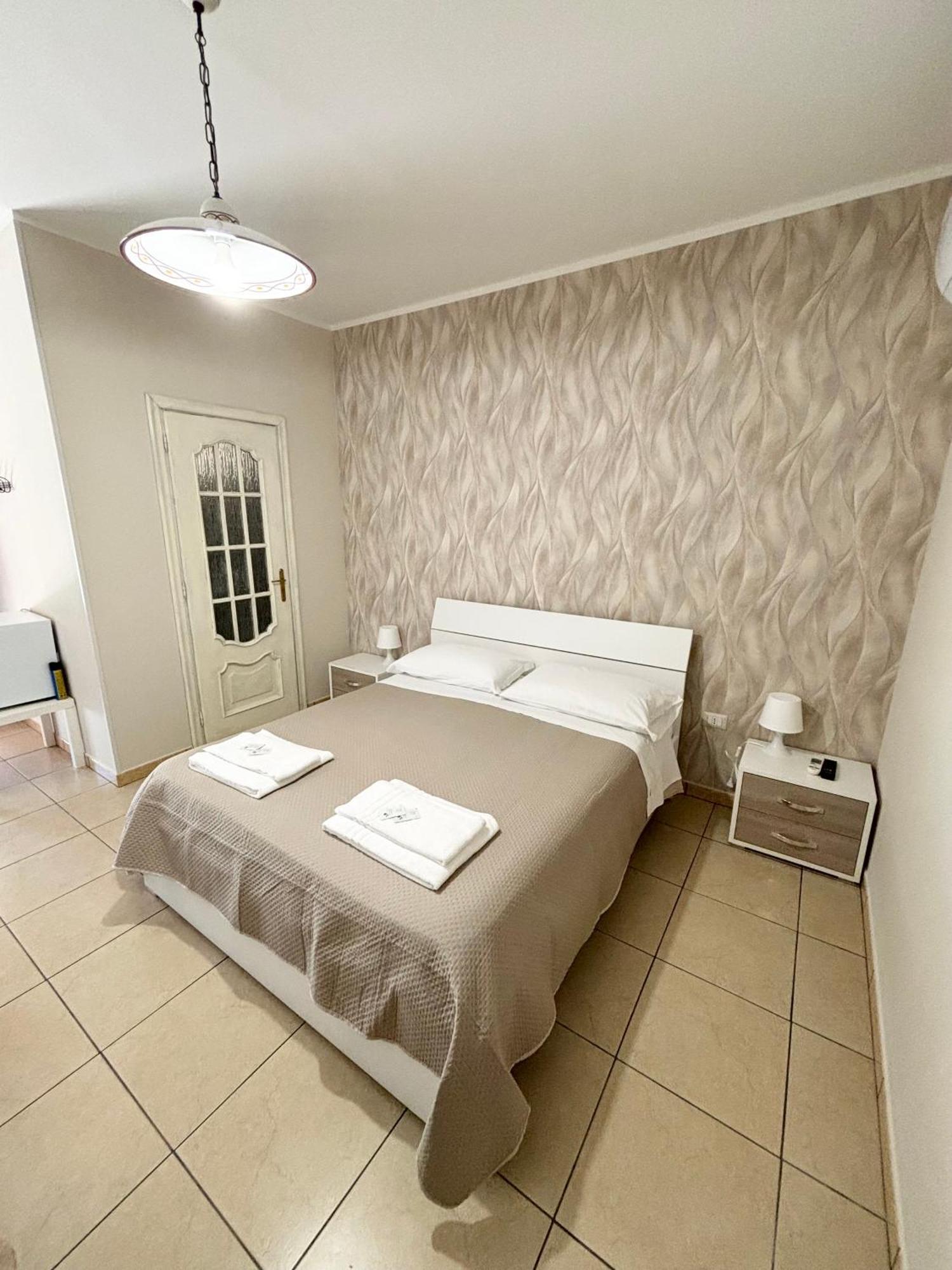 Rooms & Restaurant Il Castagneto Campagna Dış mekan fotoğraf