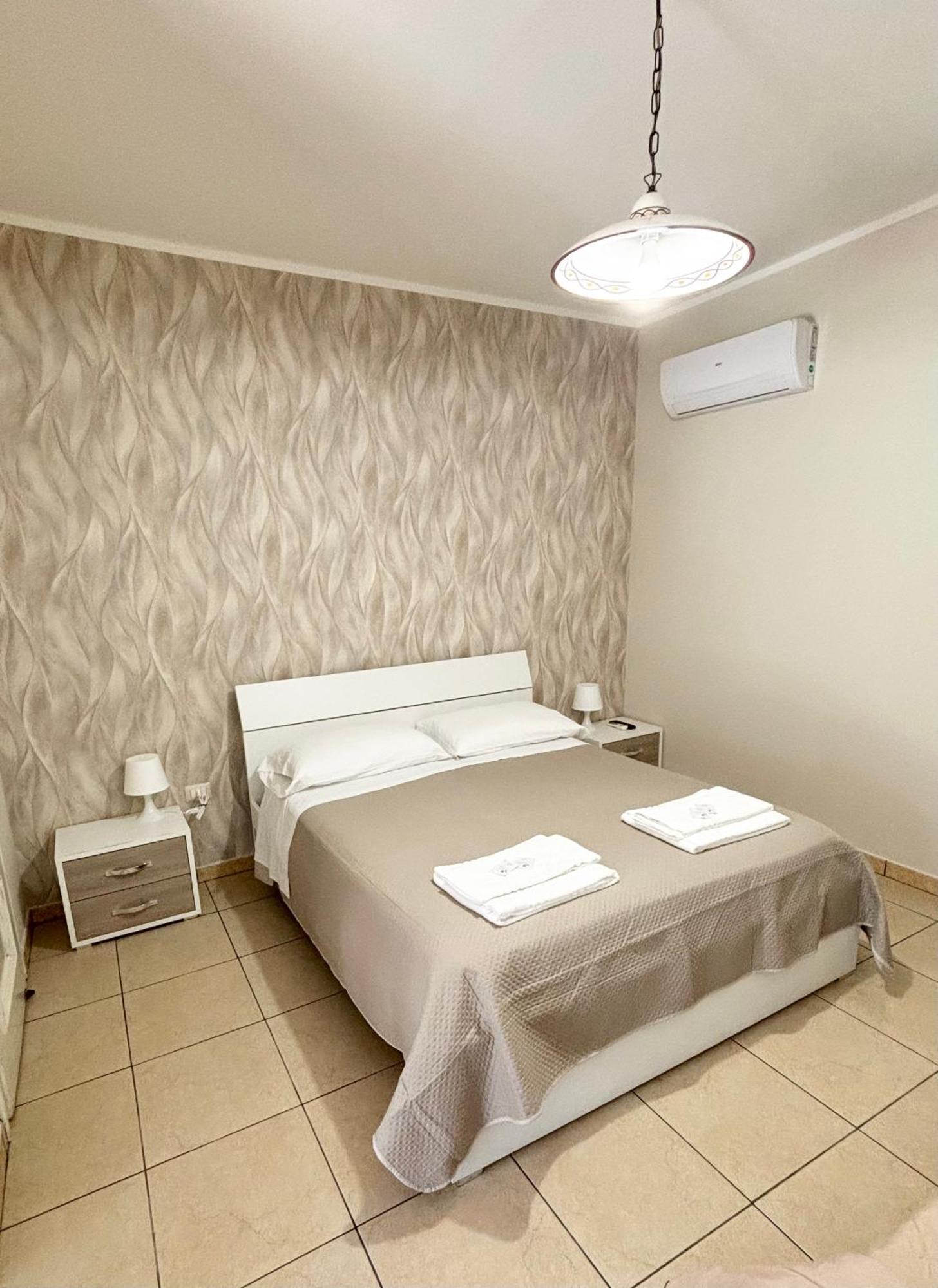 Rooms & Restaurant Il Castagneto Campagna Dış mekan fotoğraf