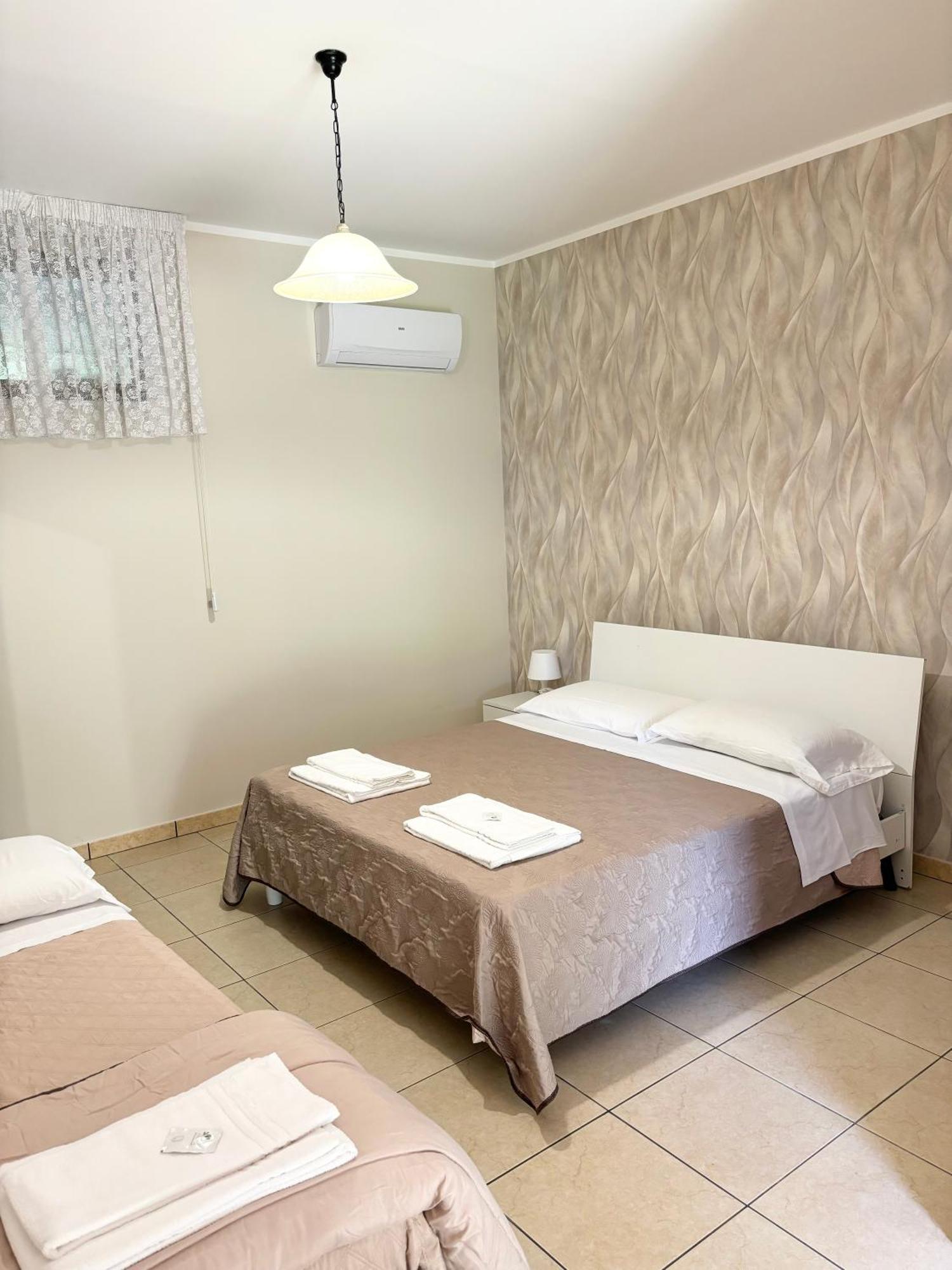 Rooms & Restaurant Il Castagneto Campagna Dış mekan fotoğraf