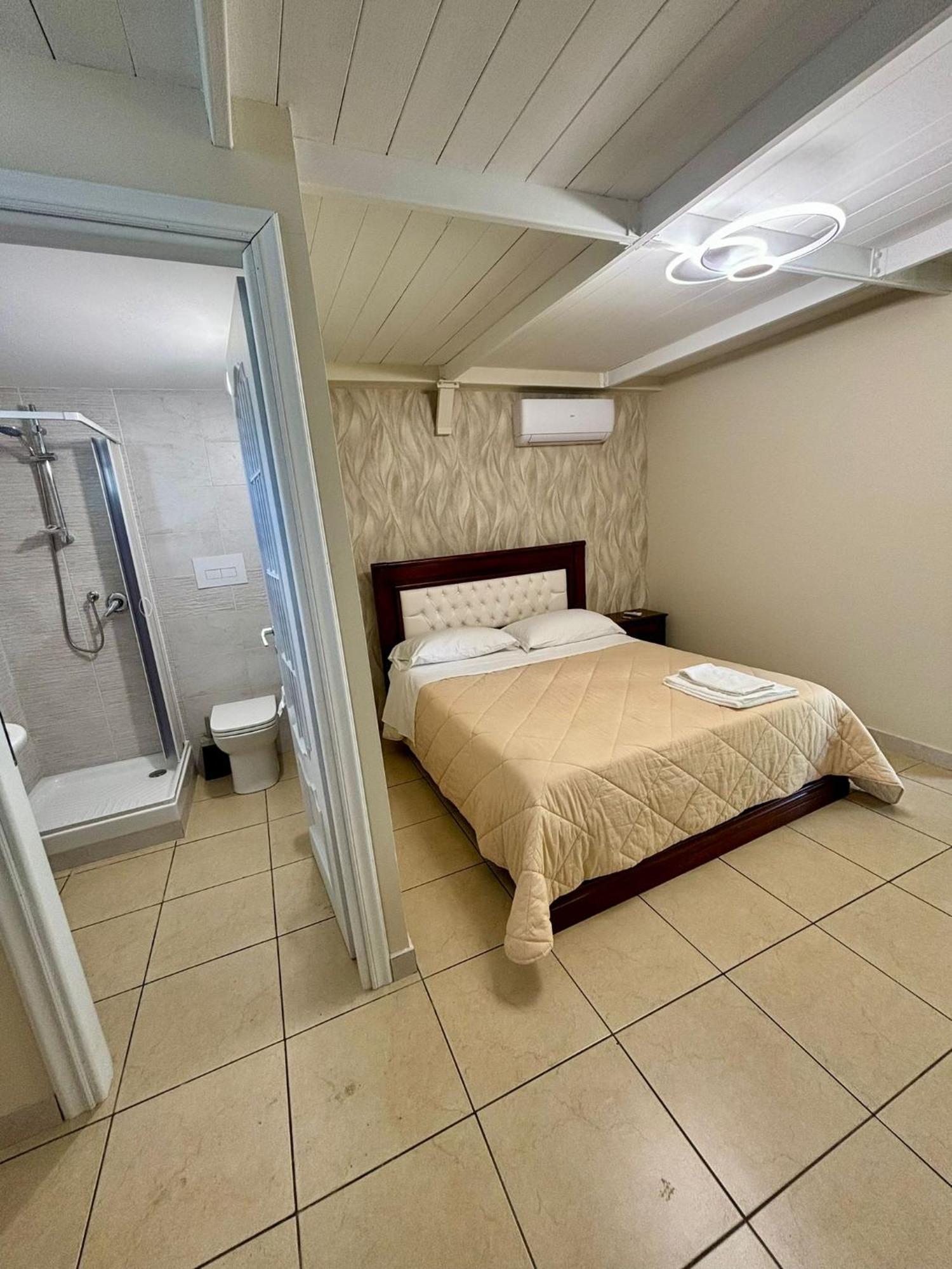 Rooms & Restaurant Il Castagneto Campagna Dış mekan fotoğraf